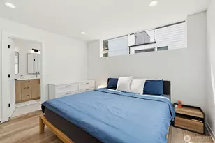 902 N 86th St, Seattle, WA 98103 - Photo 18