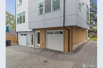 902 N 86th Street, Seattle, WA 98103 - Photo 30