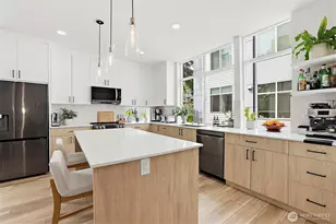 902 N 86th St, Seattle, WA 98103 - Photo 6