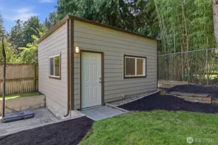 18823 SE 42nd St, Issaquah, WA 98027 - Photo 28