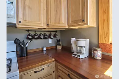 502 Loowit Lane, Cougar, WA 98616 - Photo 10