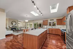 1400 143rd Pl NE, Bellevue, WA 98007 - Photo 4