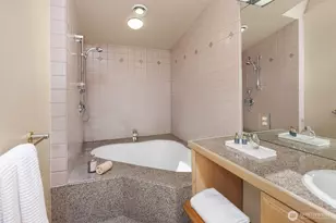 4529 E Laurel Dr NE, Seattle, WA 98105 - Photo 20