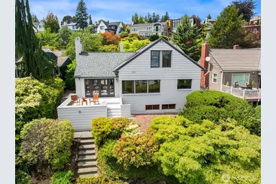 4529 E Laurel Drive NE, Seattle, WA 98105 - Photo 2