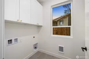 10610 203rd Ave E, Bonney Lake, WA 98391 - Photo 20