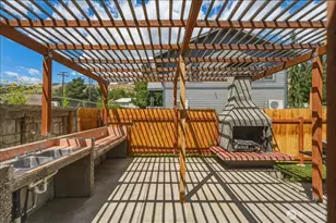 330 W Highland Ave, Chelan, WA 98816 - Photo 6