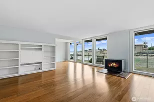 3717 Beach Dr SW, Seattle, WA 98116 - Photo 6