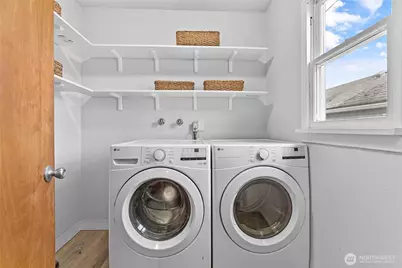 1909 Cleveland Avenue, Mount Vernon, WA 98273 - Photo 22