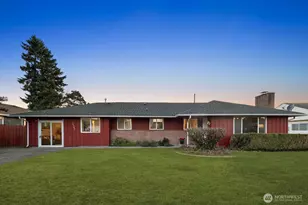 10702 Douglas Dr SW, Lakewood, WA 98499 - Photo 1