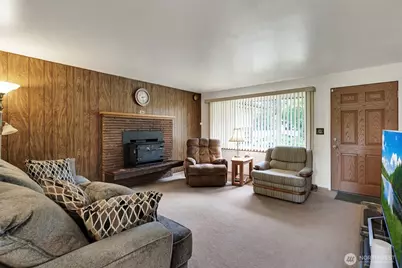 420 S 128th Street, Seattle, WA 98168 - Photo 4