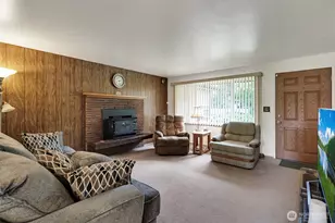 420 S 128th St, Seattle, WA 98168 - Photo 4