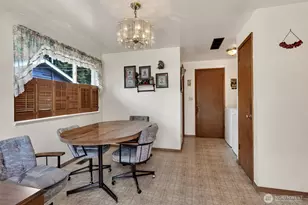 420 S 128th St, Seattle, WA 98168 - Photo 16