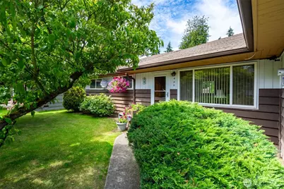 420 S 128th Street, Seattle, WA 98168 - Photo 2