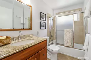 1542 NE 96th St, Seattle, WA 98115 - Photo 12