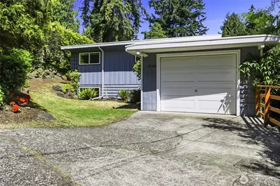 1542 NE 96th Street, Seattle, WA 98115 - Photo 1