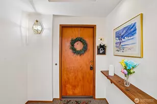 910 S 248th St, Des Moines, WA 98198 - Photo 4