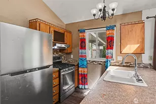 11450 SE 225th St, Kent, WA 98031 - Photo 8