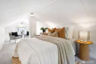 516 W Howe St, Seattle, WA 98119 - Photo 12