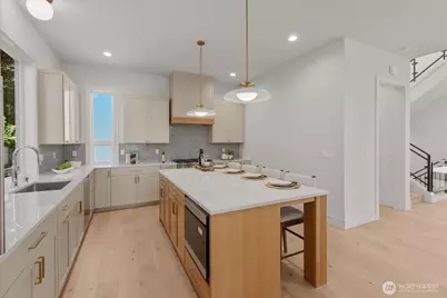 5739 25th Avenue NE, Seattle, WA 98105 - Photo 16