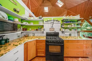 12 SE Oyster Beach Rd, Shelton, WA 98584 - Photo 6