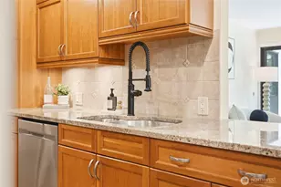 6333 Lake Washington Blvd NE, Kirkland, WA 98033 - Photo 4