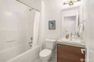1809 13th Ave, Seattle, WA 98122 - Photo 10