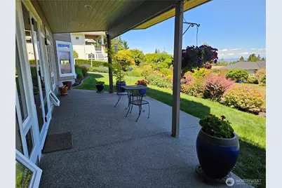 8102 E Perelli Lane, Port Orchard, WA 98366 - Photo 6