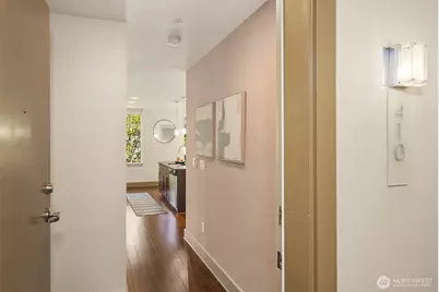 4547 8th Avenue NE #410, Seattle, WA 98105 - Photo 2