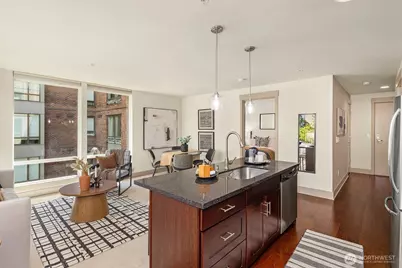4547 8th Avenue NE #410, Seattle, WA 98105 - Photo 10
