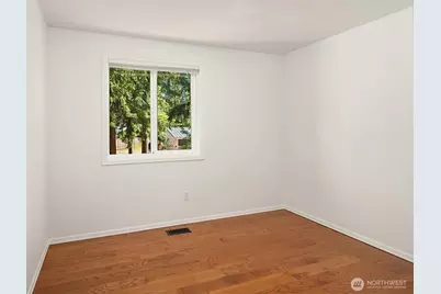 647 Edmonds Way, Edmonds, WA 98020 - Photo 28