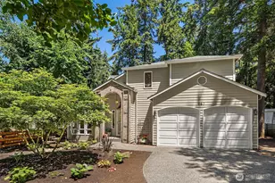 647 Edmonds Way, Edmonds, WA 98020 - Photo 2