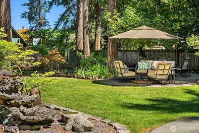 647 Edmonds Way, Edmonds, WA 98020 - Photo 32