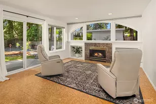 647 Edmonds Way, Edmonds, WA 98020 - Photo 16