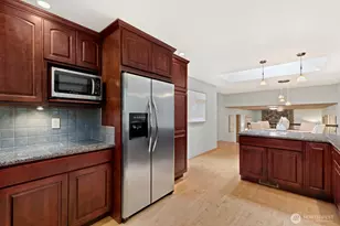 12450 NE 141st St, Kirkland, WA 98034 - Photo 14