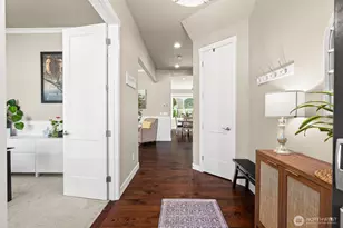 787 NW Dresden Ct, Bremerton, WA 98311 - Photo 4
