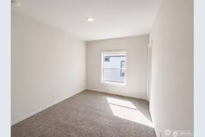 2073 Timber Street #35, Enumclaw, WA 98022 - Photo 10