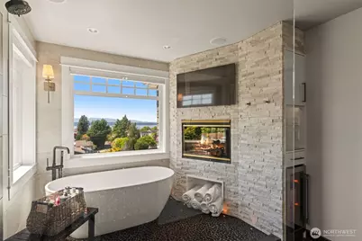 709 Maple Street, Edmonds, WA 98020 - Photo 28