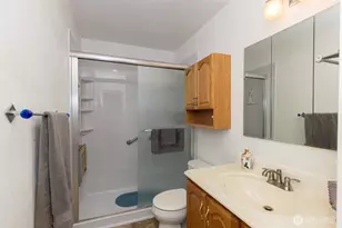 5620 200th St SW, Lynnwood, WA 98036 - Photo 2
