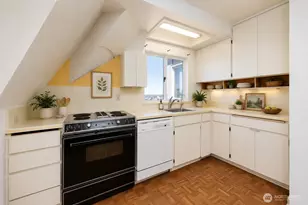 1017 Minor Ave, Seattle, WA 98104 - Photo 6