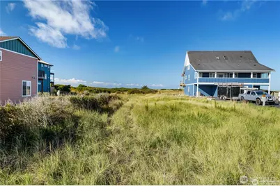 1075 Ocean Shores Boulevard SW, Ocean Shores, WA 98569 - Photo 4