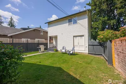 227 S Macleod Avenue, Arlington, WA 98223 - Photo 32