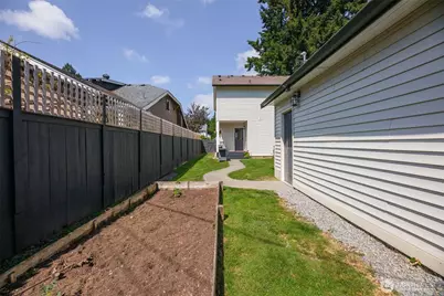 227 S Macleod Avenue, Arlington, WA 98223 - Photo 36