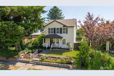 227 S Macleod Avenue, Arlington, WA 98223 - Photo 1