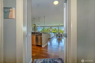 61 Pine St, Edmonds, WA 98020 - Photo 4