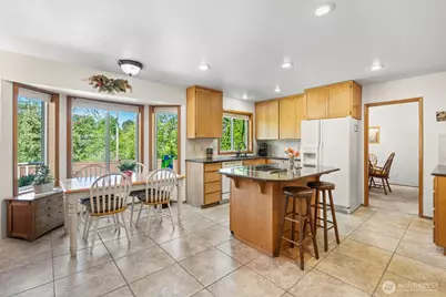 1918 8th Street Ct SW, Puyallup, WA 98371 - Photo 10