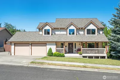 1918 8th Street Ct SW, Puyallup, WA 98371 - Photo 2