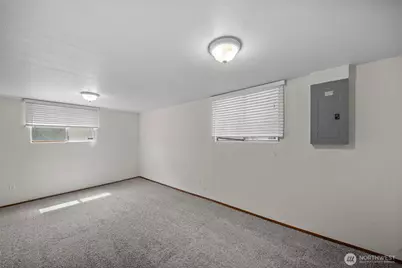 15205 Grant Avenue SW, Lakewood, WA 98498 - Photo 14