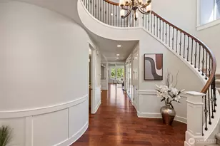 452 233rd Pl SE, Sammamish, WA 98074 - Photo 2