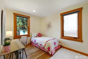 11527 39th Ave NE, Seattle, WA 98125 - Photo 18