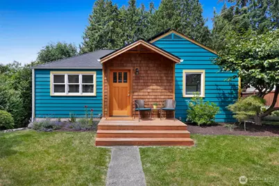 11527 39th Avenue NE, Seattle, WA 98125 - Photo 1
